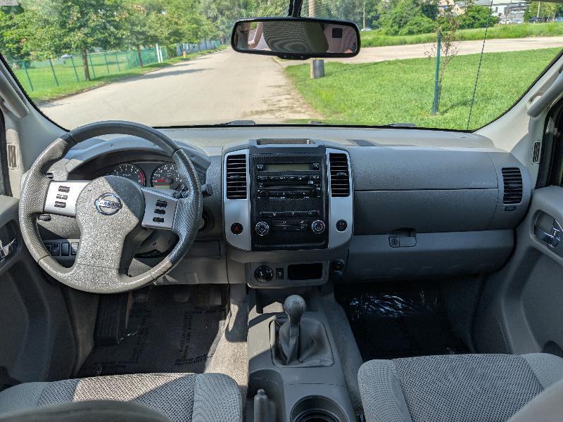 Nissan Frontier SV Crew Cab 4WD 2012