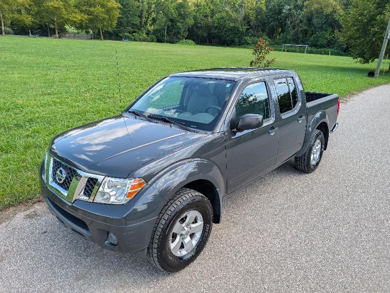 Nissan Frontier SV Crew Cab 4WD 2012