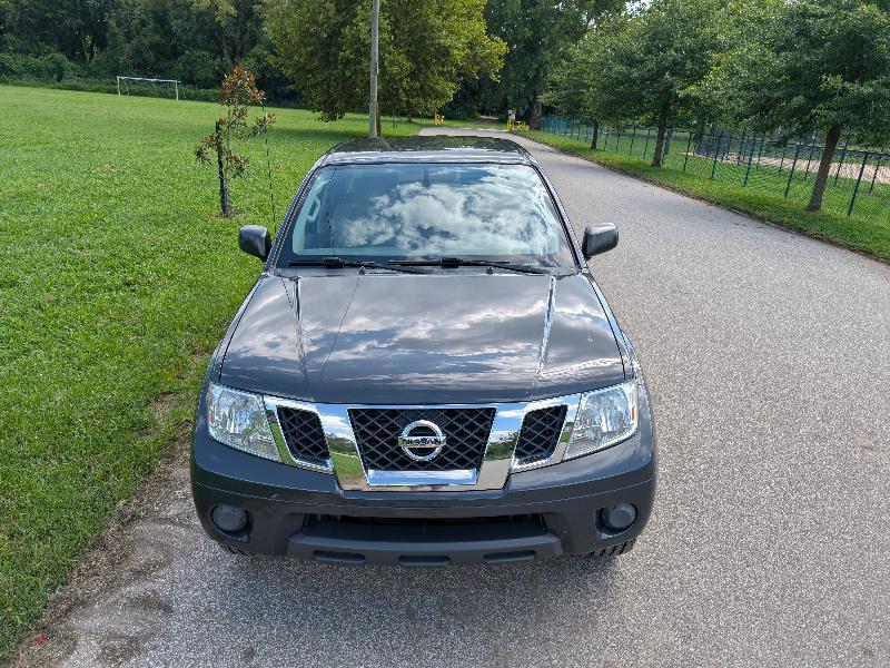 Nissan Frontier SV Crew Cab 4WD 2012