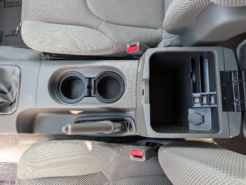 Nissan Frontier SV Crew Cab 4WD 2012