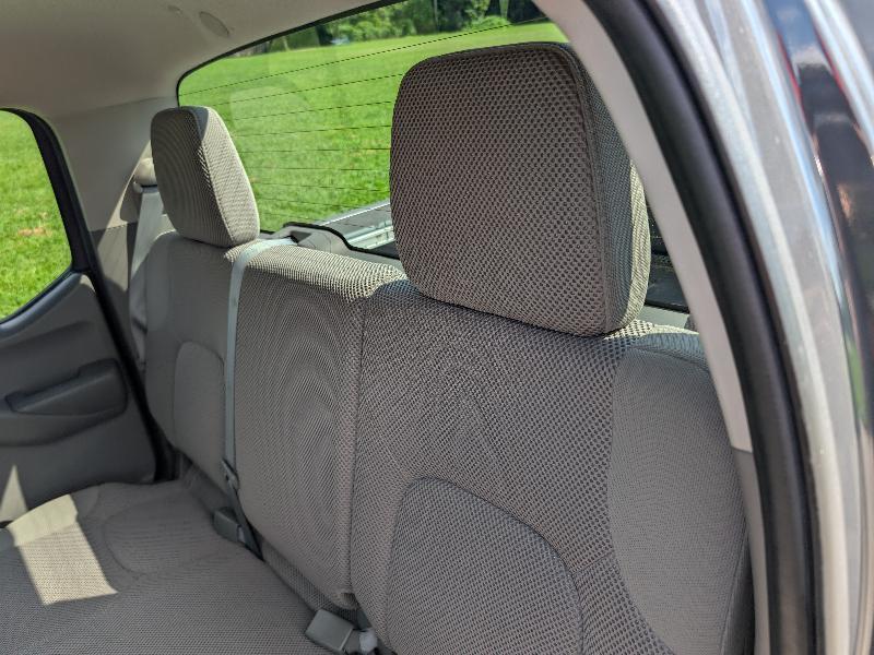 Nissan Frontier SV Crew Cab 4WD 2012