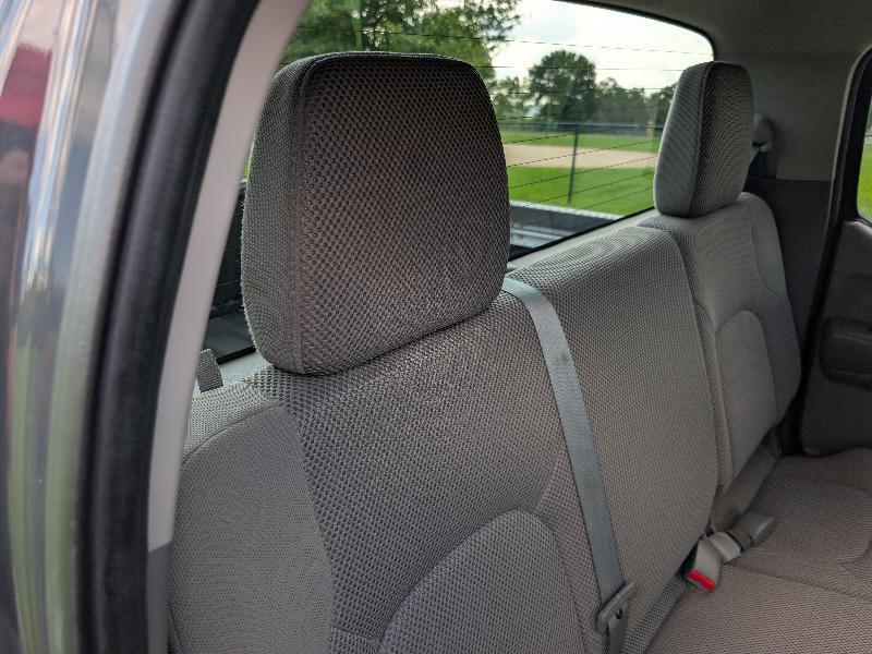 Nissan Frontier SV Crew Cab 4WD 2012