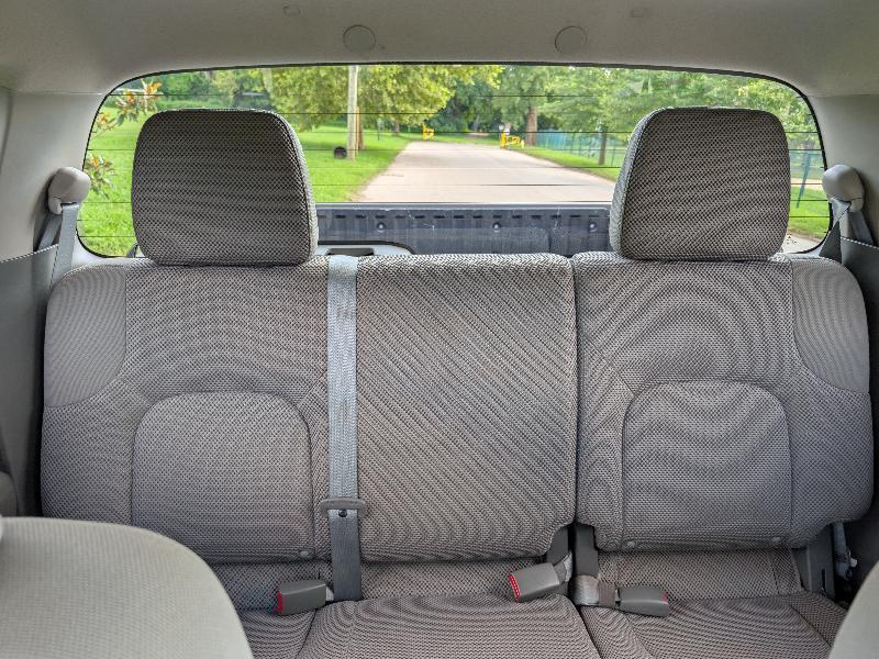 Nissan Frontier SV Crew Cab 4WD 2012