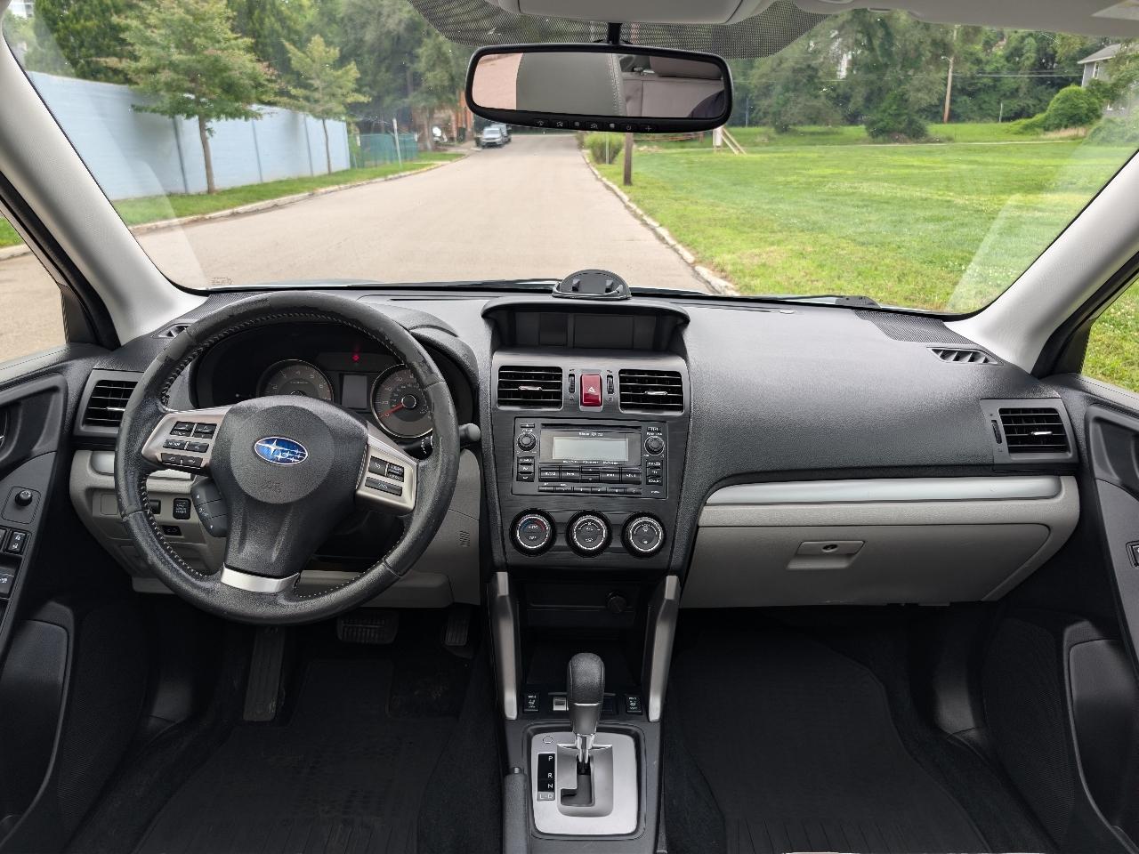 Subaru Forester 2.5i Limited 2014