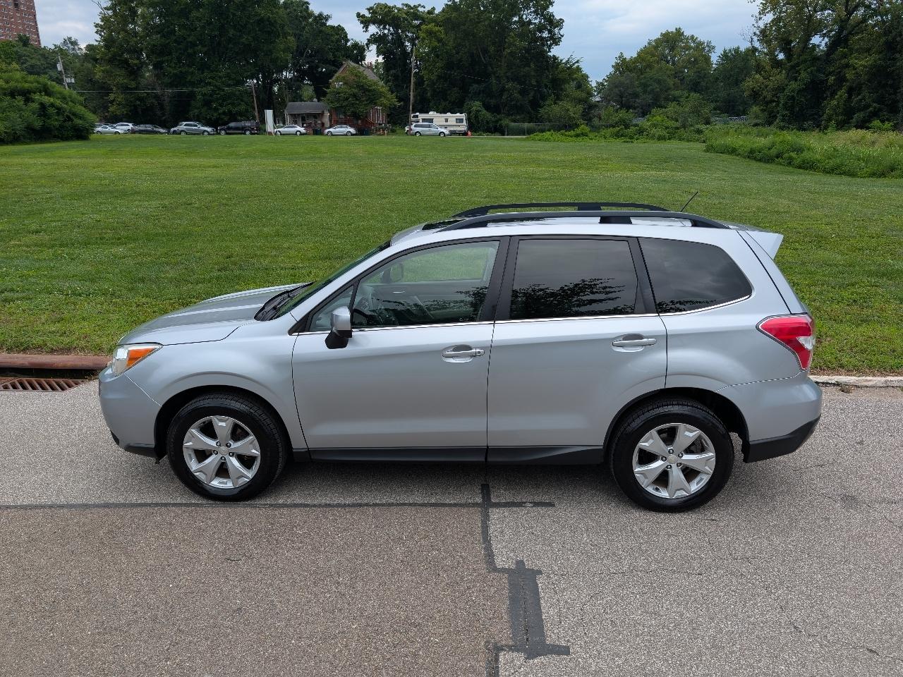 Subaru Forester 2.5i Limited 2014