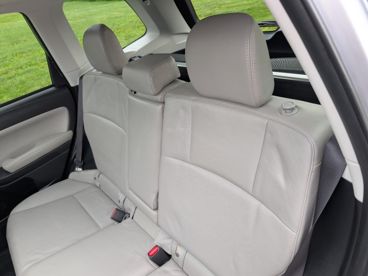 Subaru Forester 2.5i Limited 2014
