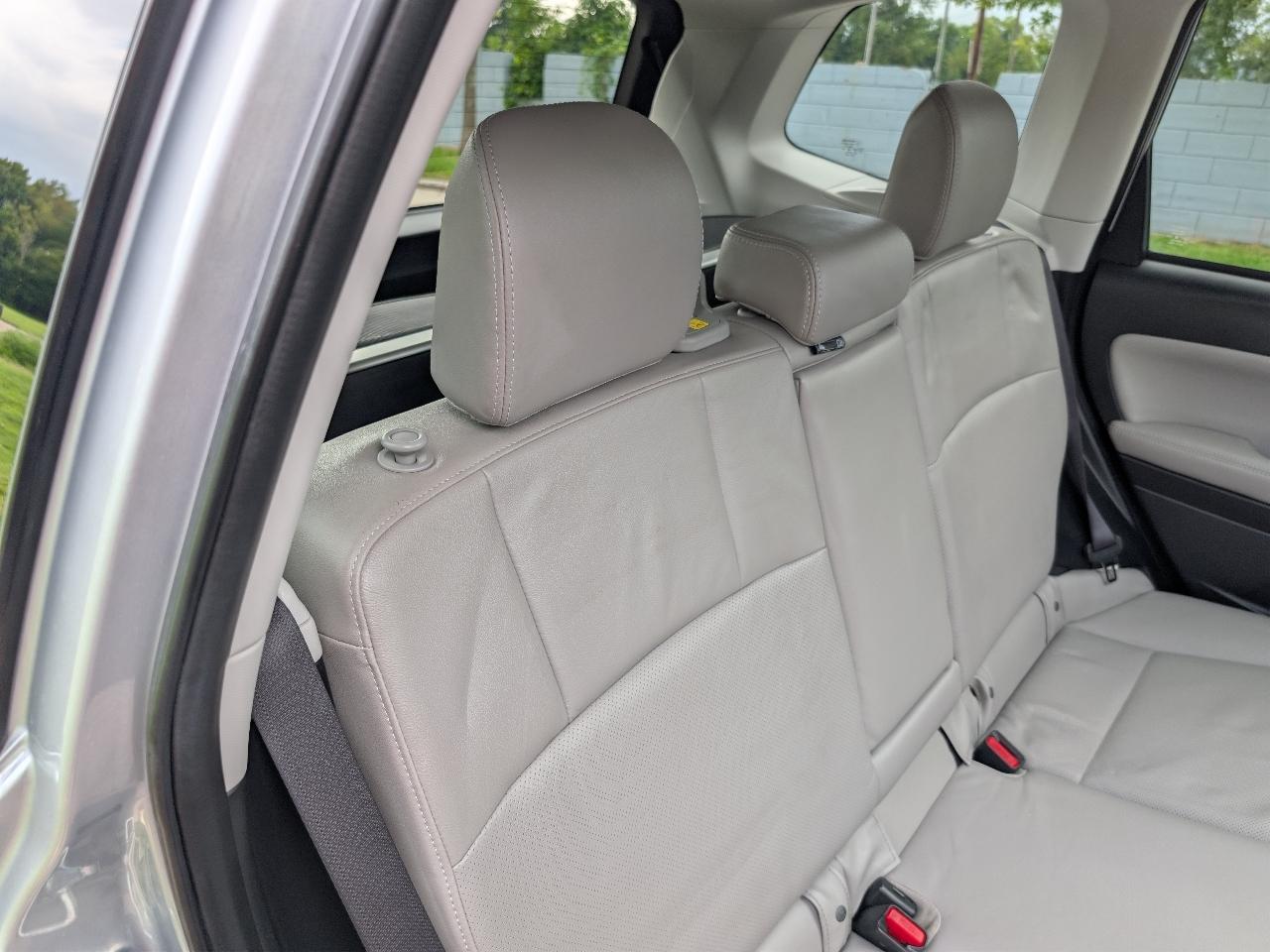 Subaru Forester 2.5i Limited 2014