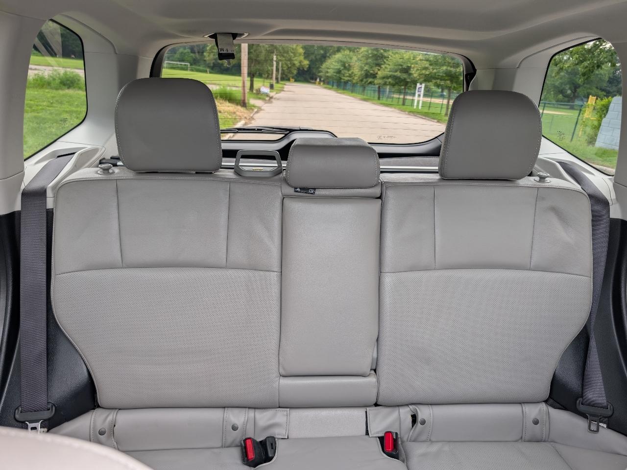 Subaru Forester 2.5i Limited 2014