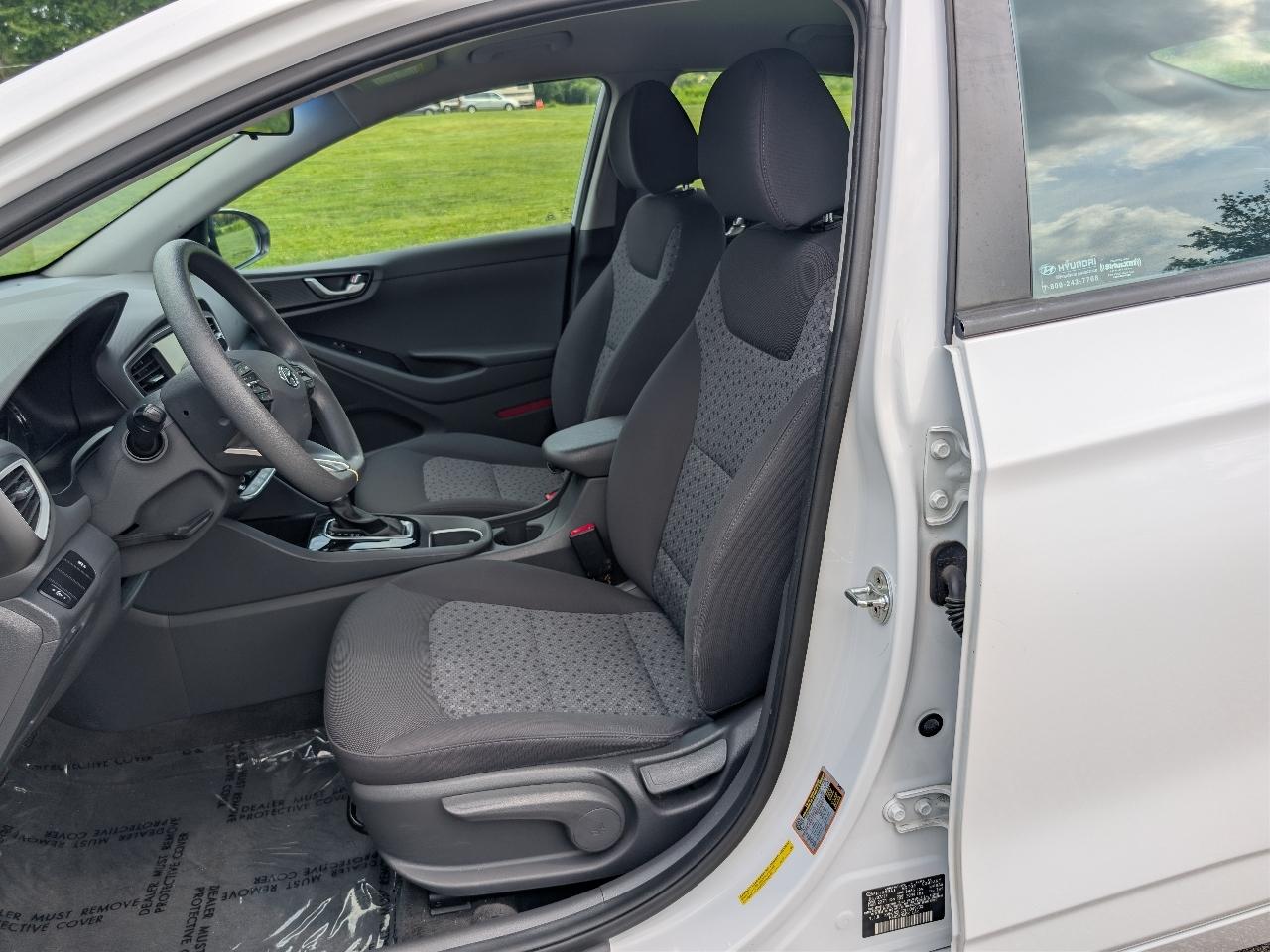 Hyundai Ioniq Hybrid Blue 2017