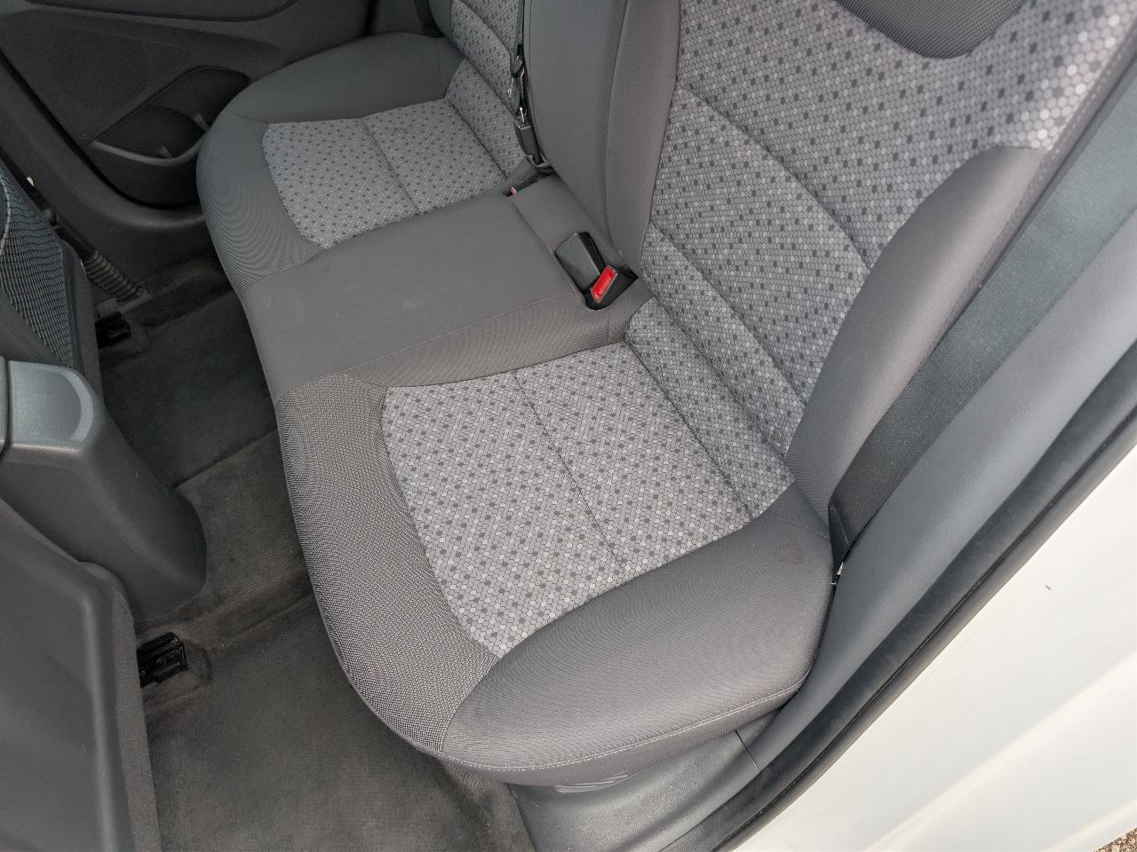 Hyundai Ioniq Hybrid Blue 2017