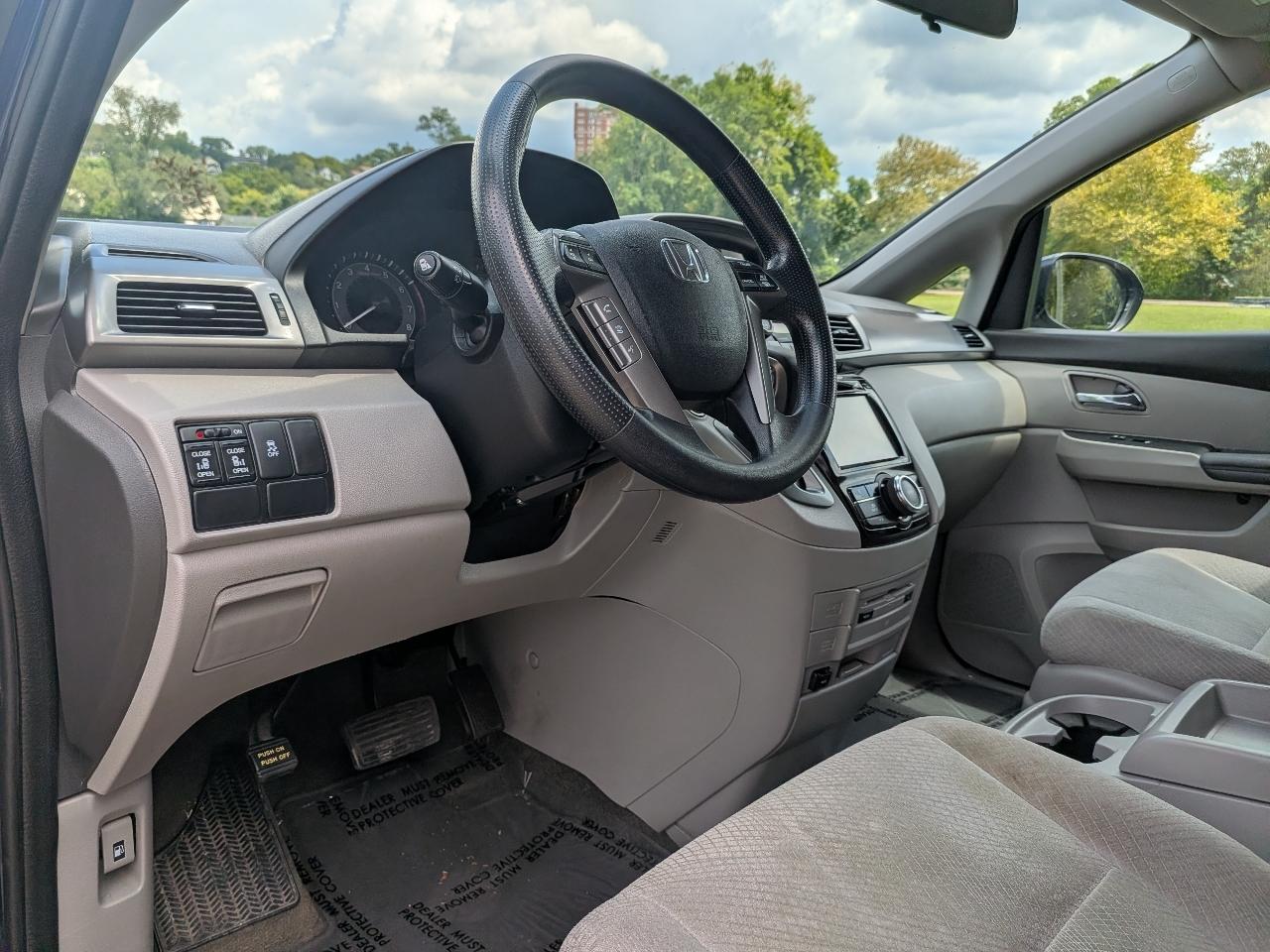 Honda Odyssey SE 2016