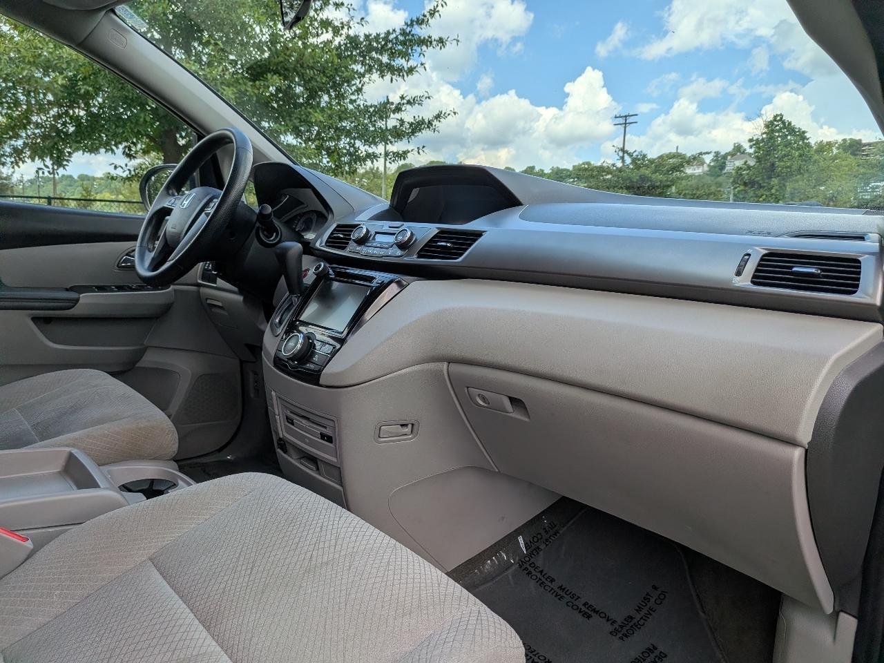 Honda Odyssey SE 2016