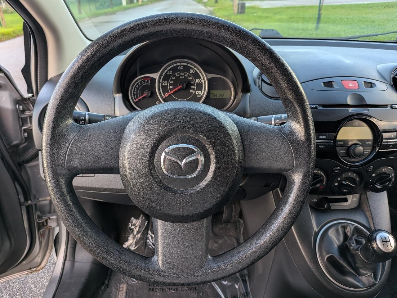 Mazda MAZDA2 Sport 2011