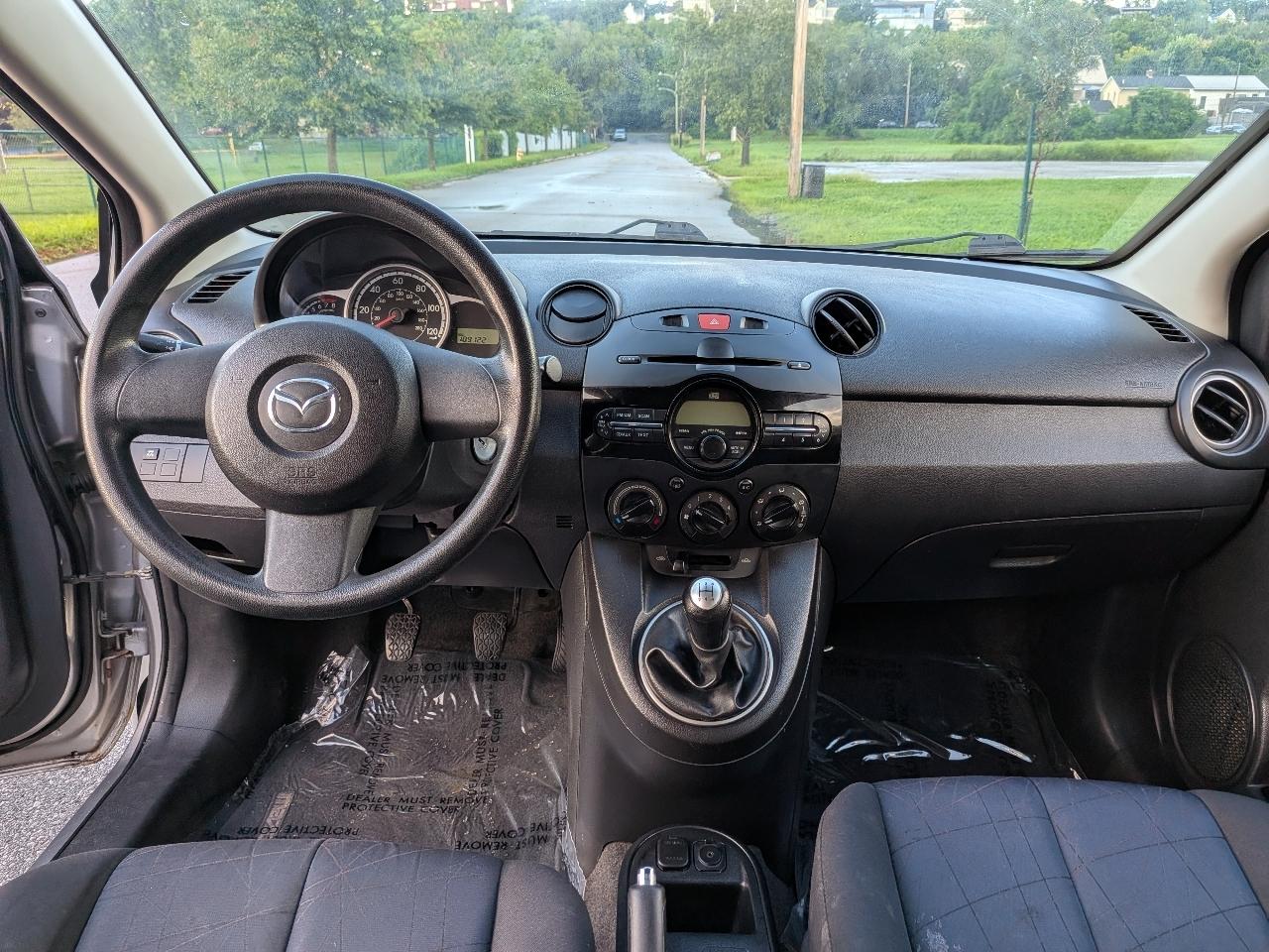 Mazda MAZDA2 Sport 2011