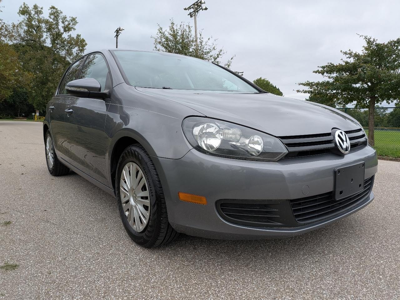 Volkswagen Golf 2.5L 4-Door 2013