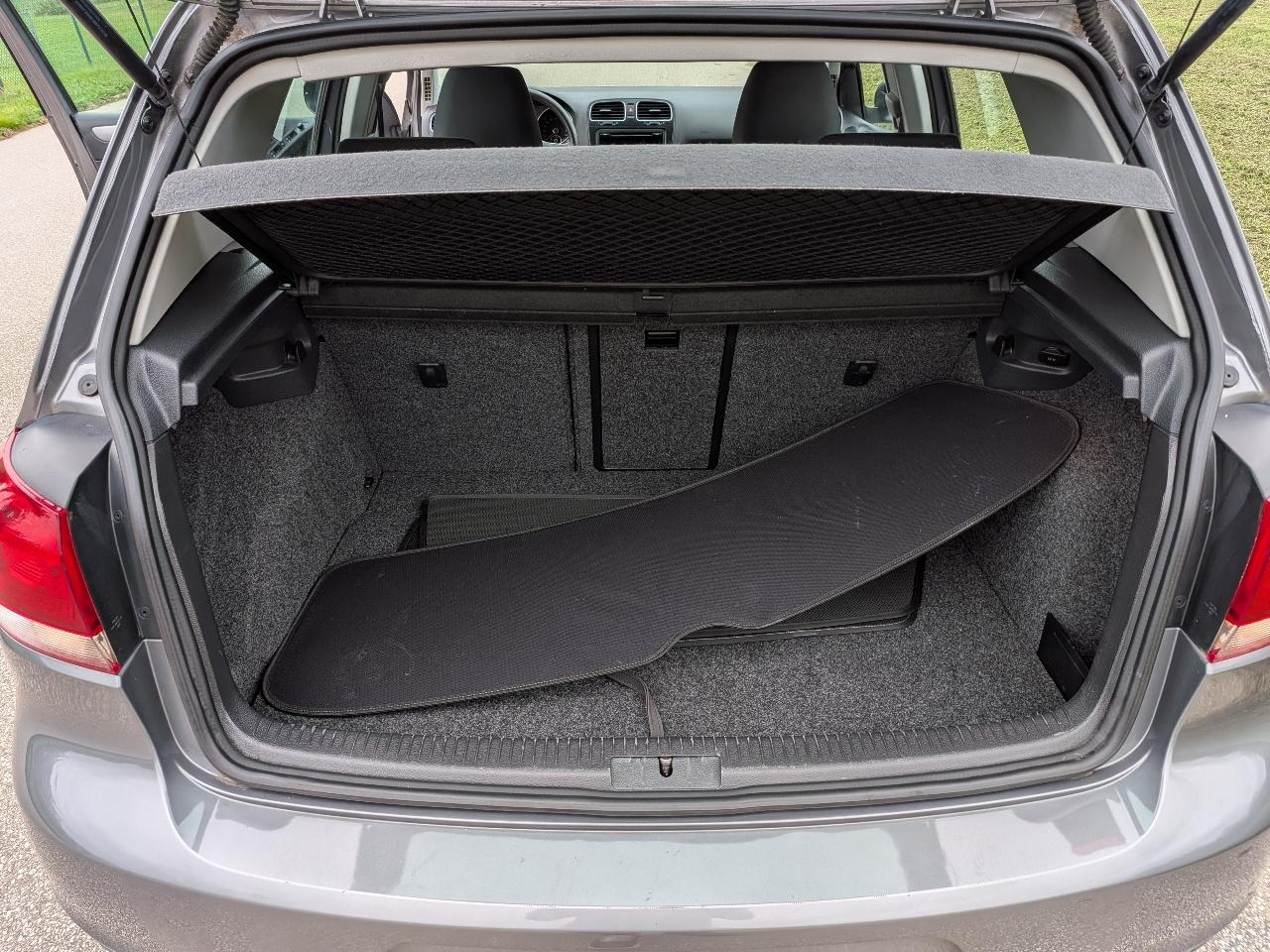 Volkswagen Golf 2.5L 4-Door 2013