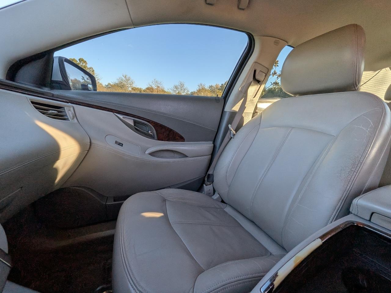 Buick LaCrosse CXL 2010