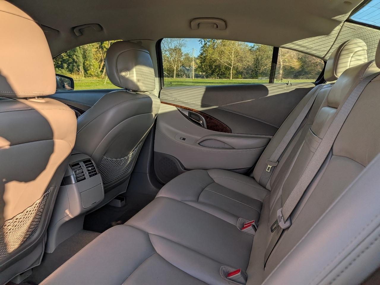 Buick LaCrosse CXL 2010