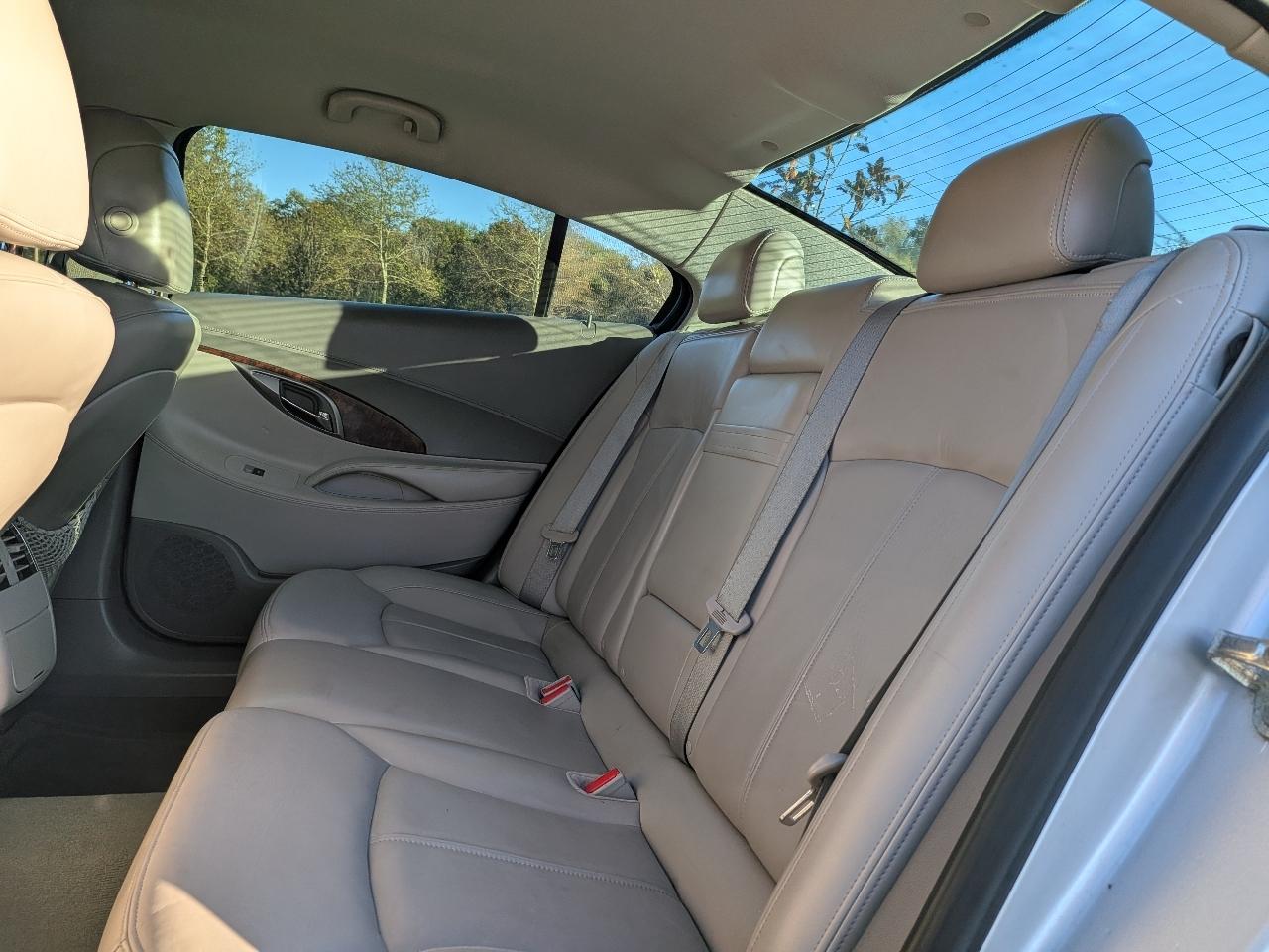 Buick LaCrosse CXL 2010