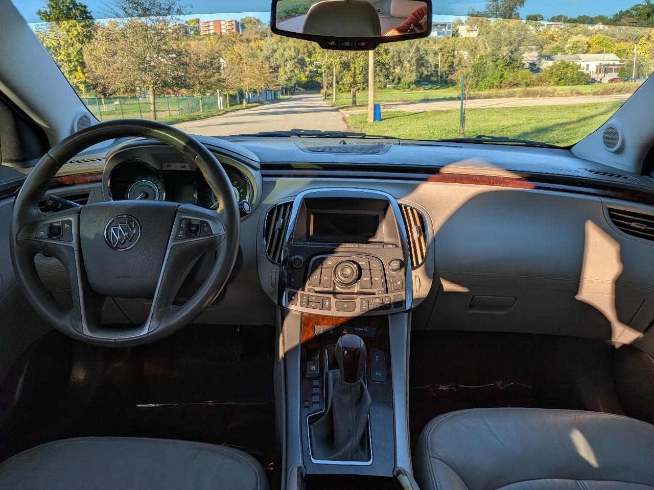 Buick LaCrosse CXL 2010