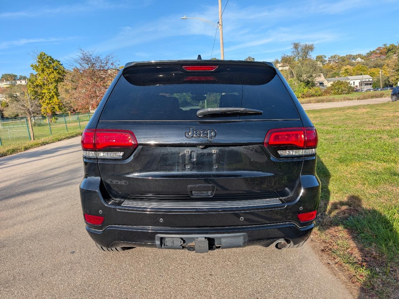 Jeep Grand Cherokee Laredo 4WD 2017