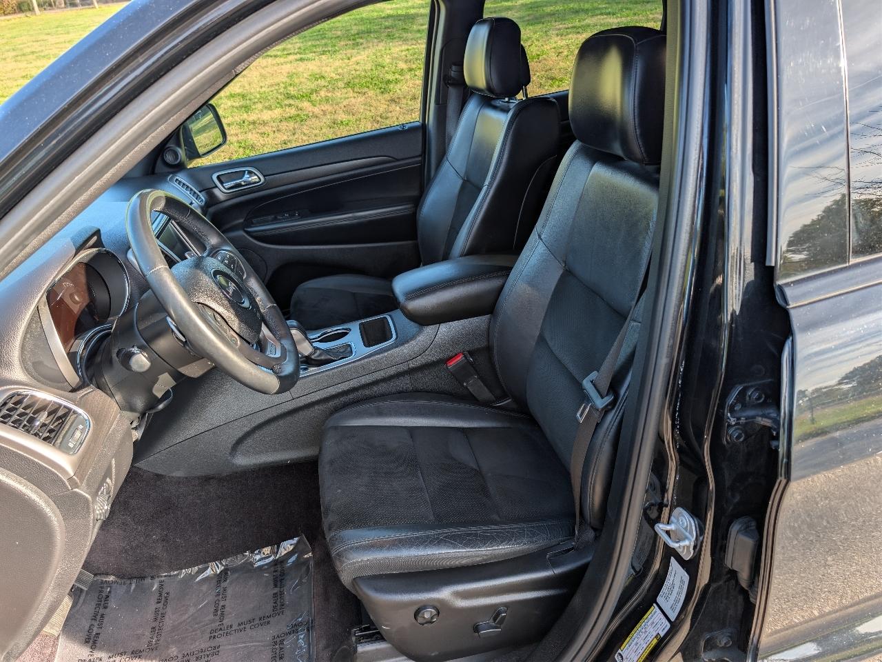 Jeep Grand Cherokee Laredo 4WD 2017