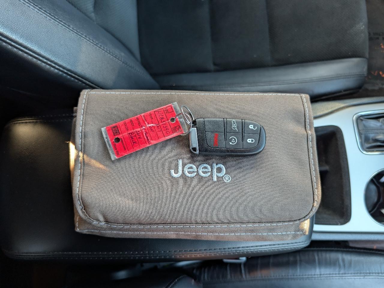 Jeep Grand Cherokee Laredo 4WD 2017