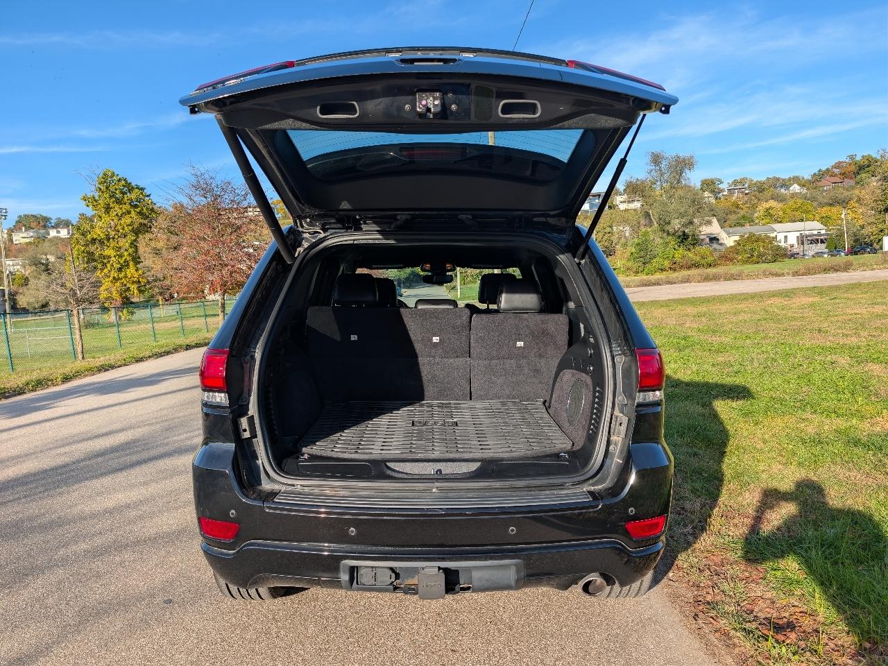 Jeep Grand Cherokee Laredo 4WD 2017