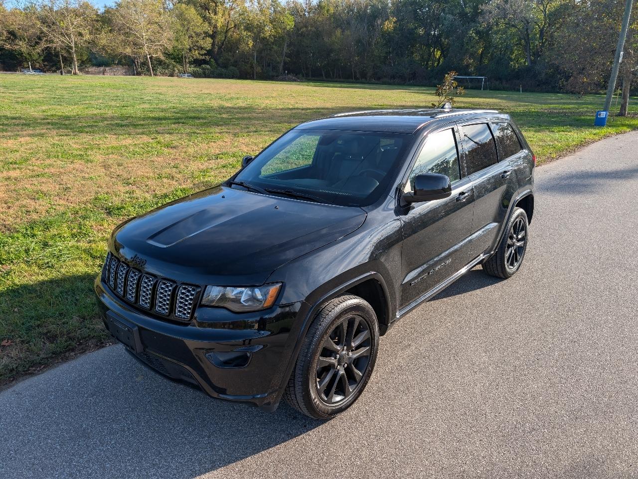 Jeep Grand Cherokee Laredo 4WD 2017