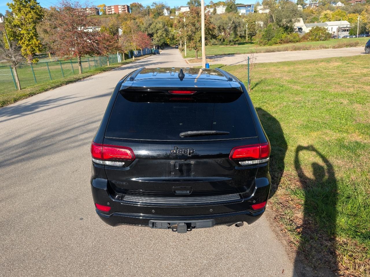 Jeep Grand Cherokee Laredo 4WD 2017