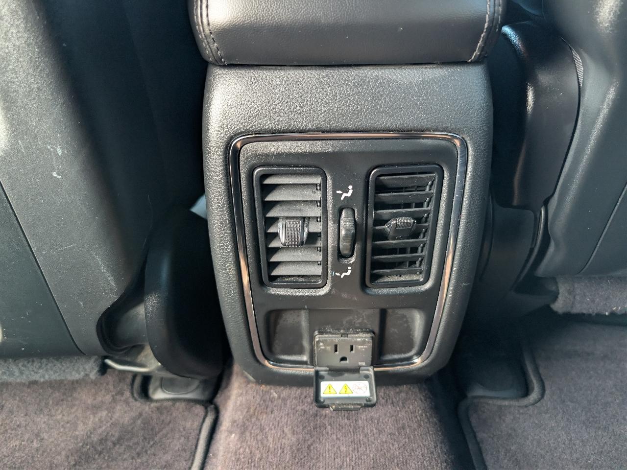 Jeep Grand Cherokee Laredo 4WD 2017