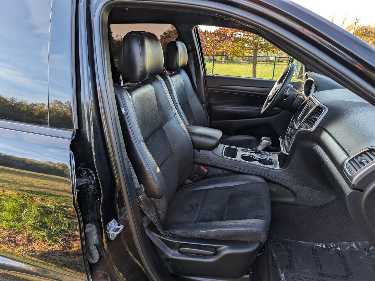 Jeep Grand Cherokee Laredo 4WD 2017