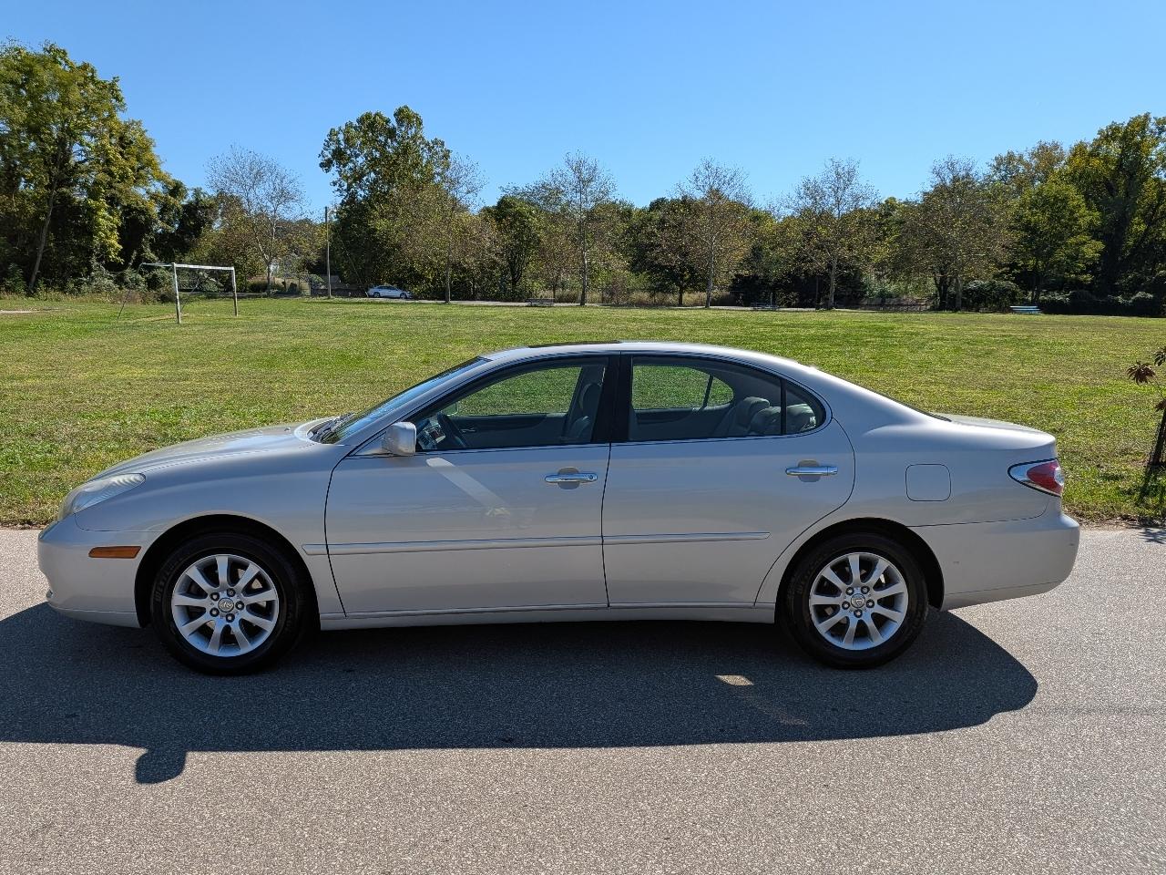 Lexus ES 300 Sedan 2003