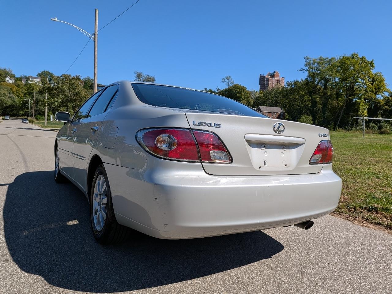 Lexus ES 300 Sedan 2003