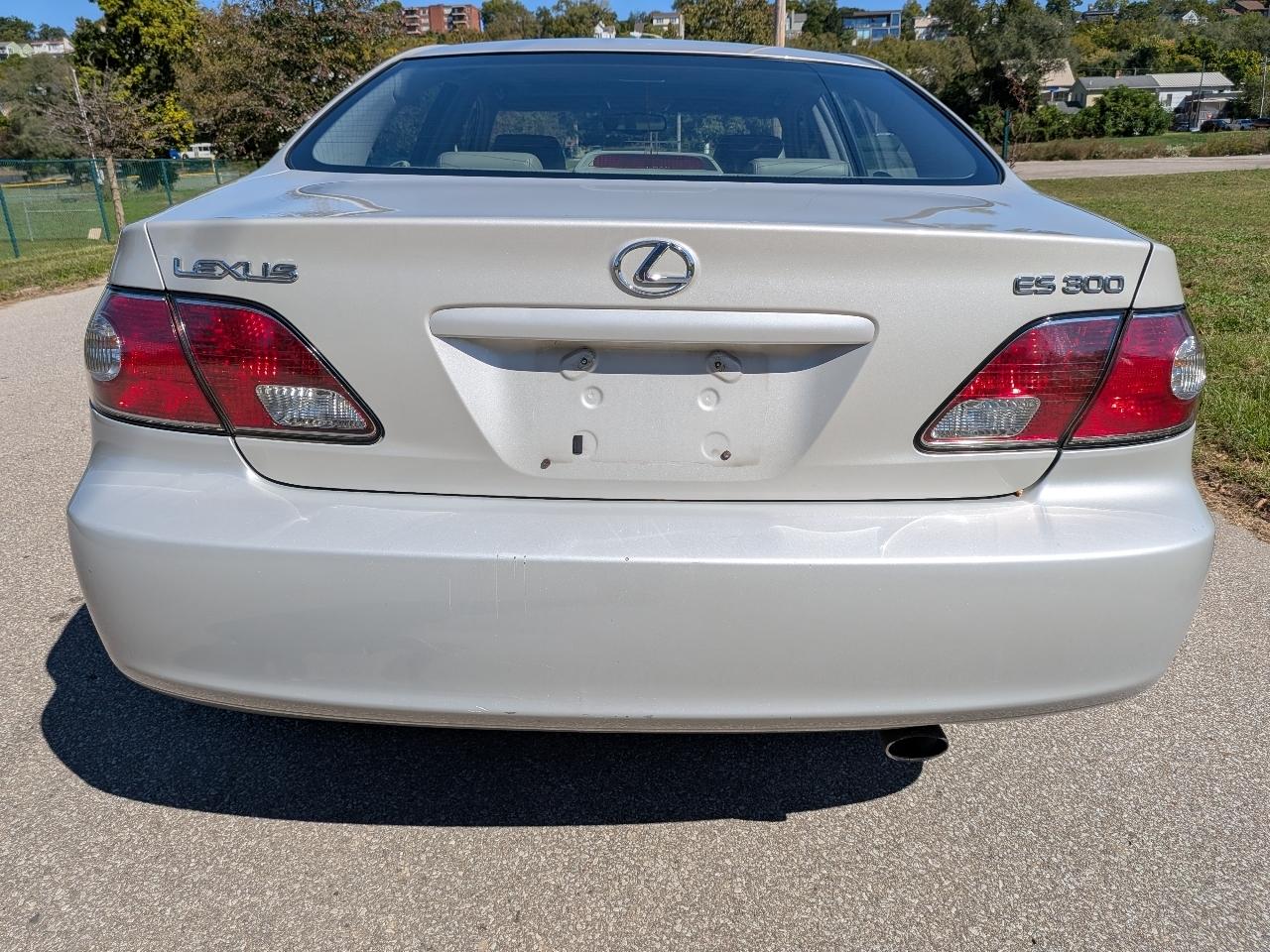 Lexus ES 300 Sedan 2003