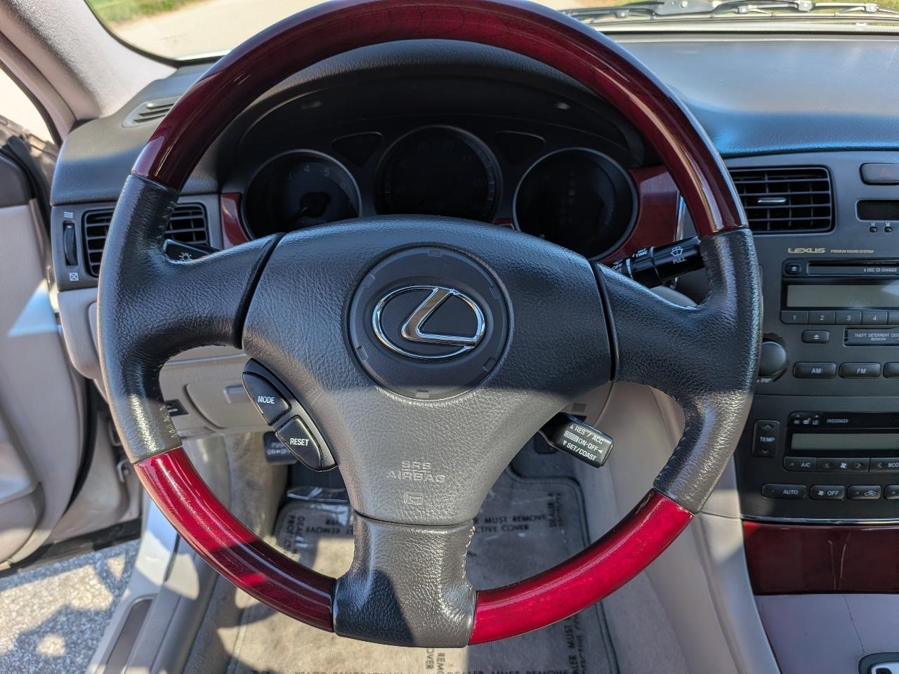 Lexus ES 300 Sedan 2003