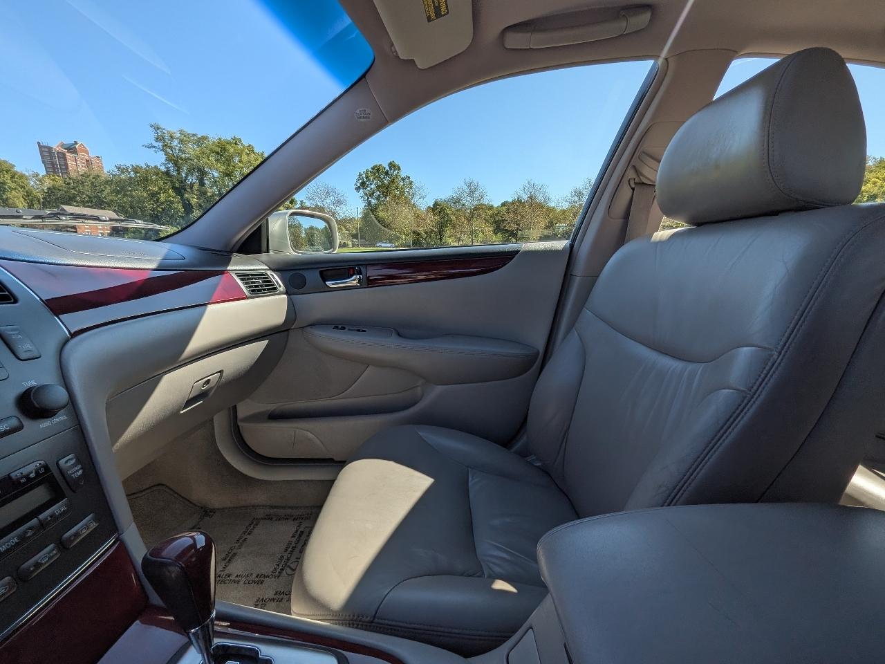 Lexus ES 300 Sedan 2003