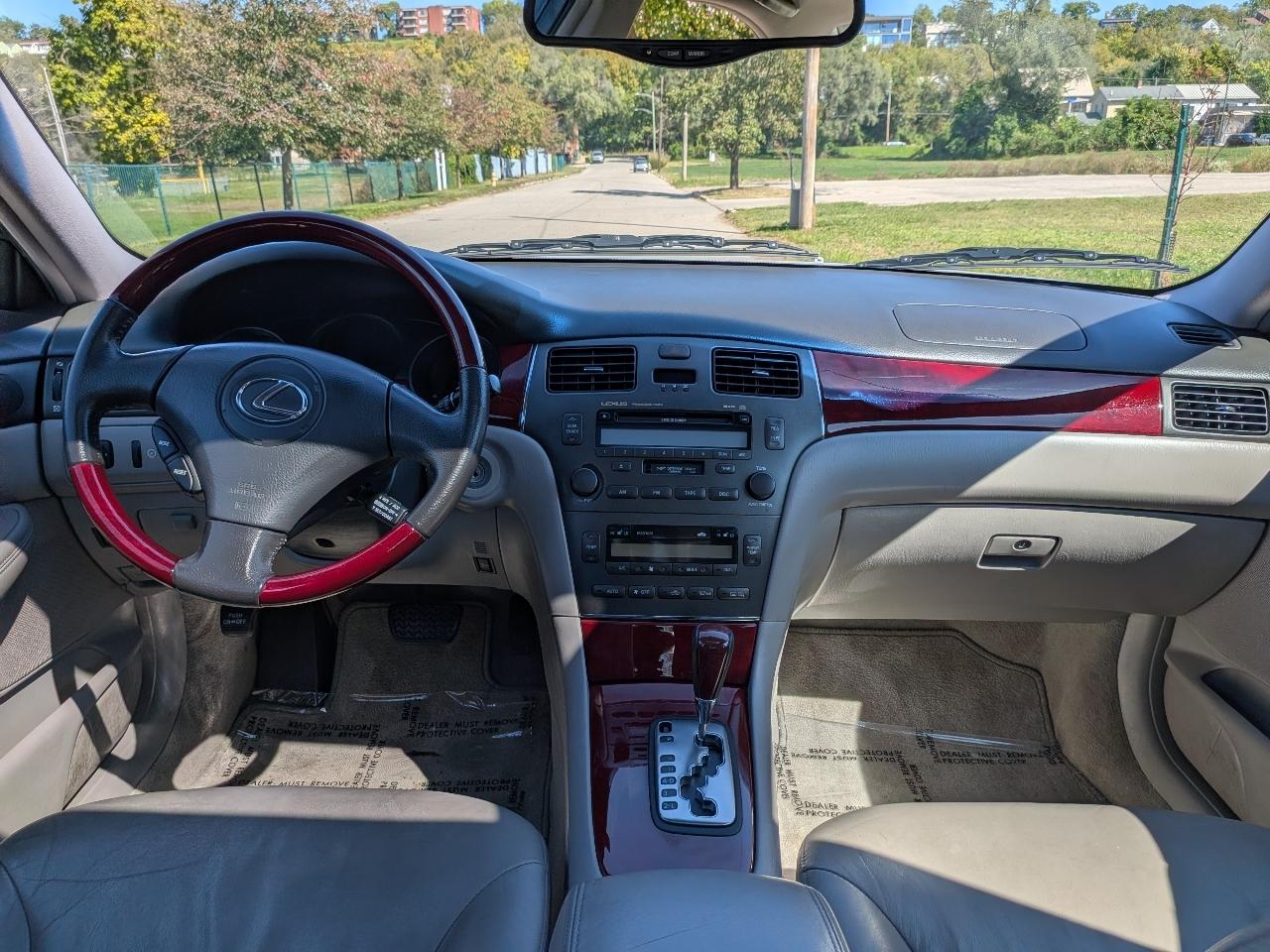 Lexus ES 300 Sedan 2003