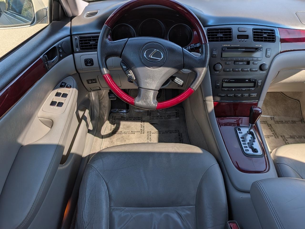 Lexus ES 300 Sedan 2003