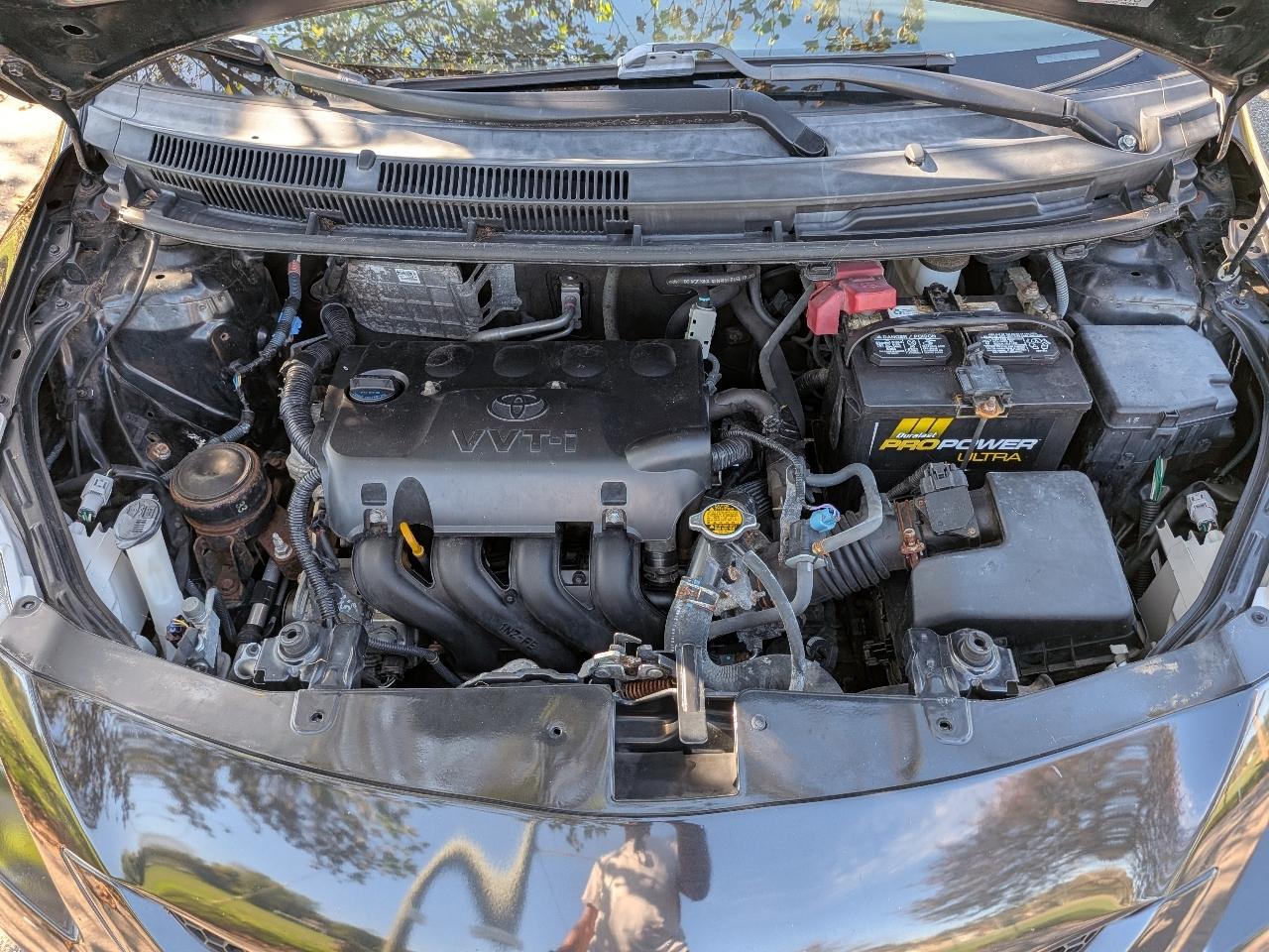 Toyota Yaris Sedan 2012