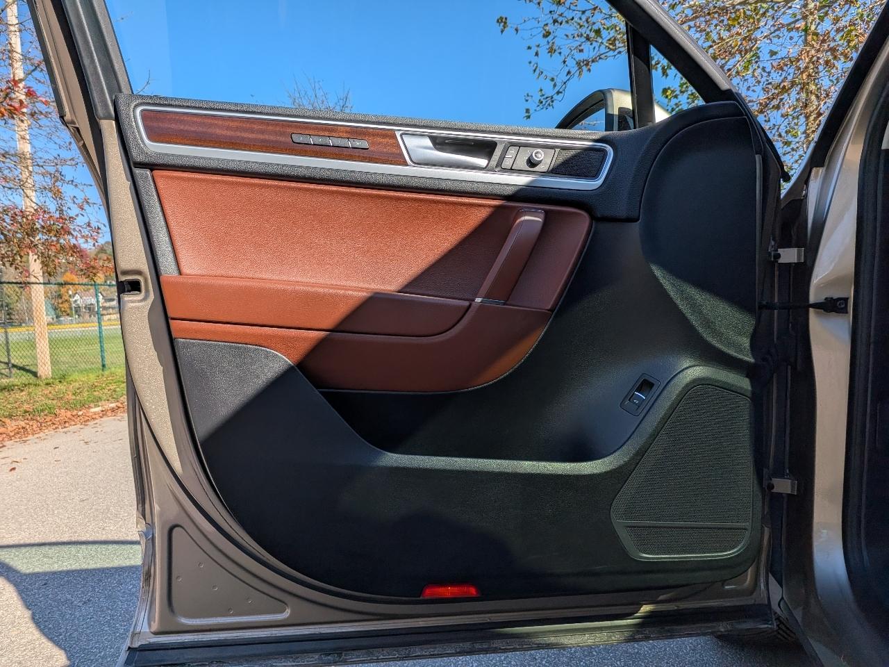 Volkswagen Touareg VR6 Lux 2015