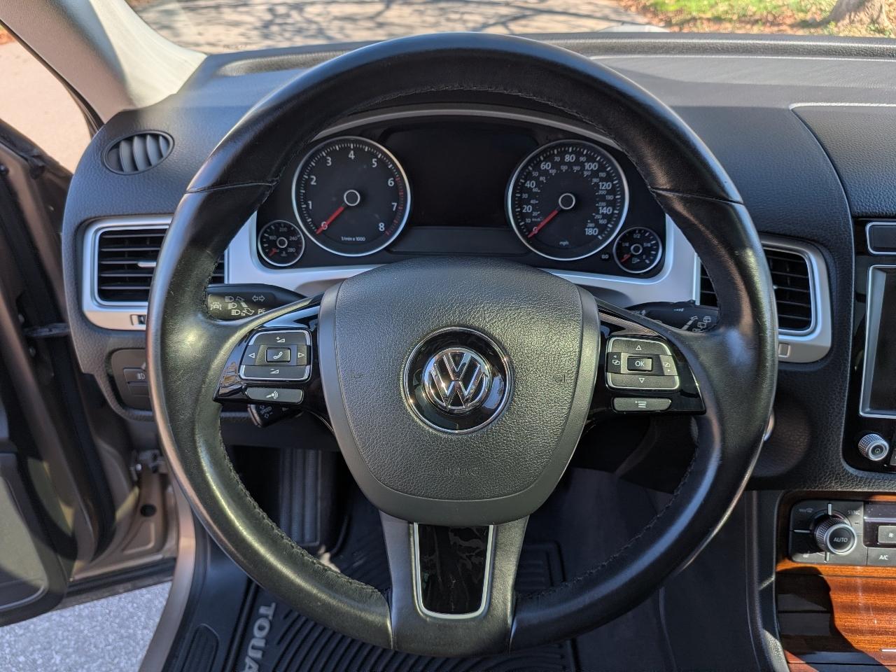 Volkswagen Touareg VR6 Lux 2015