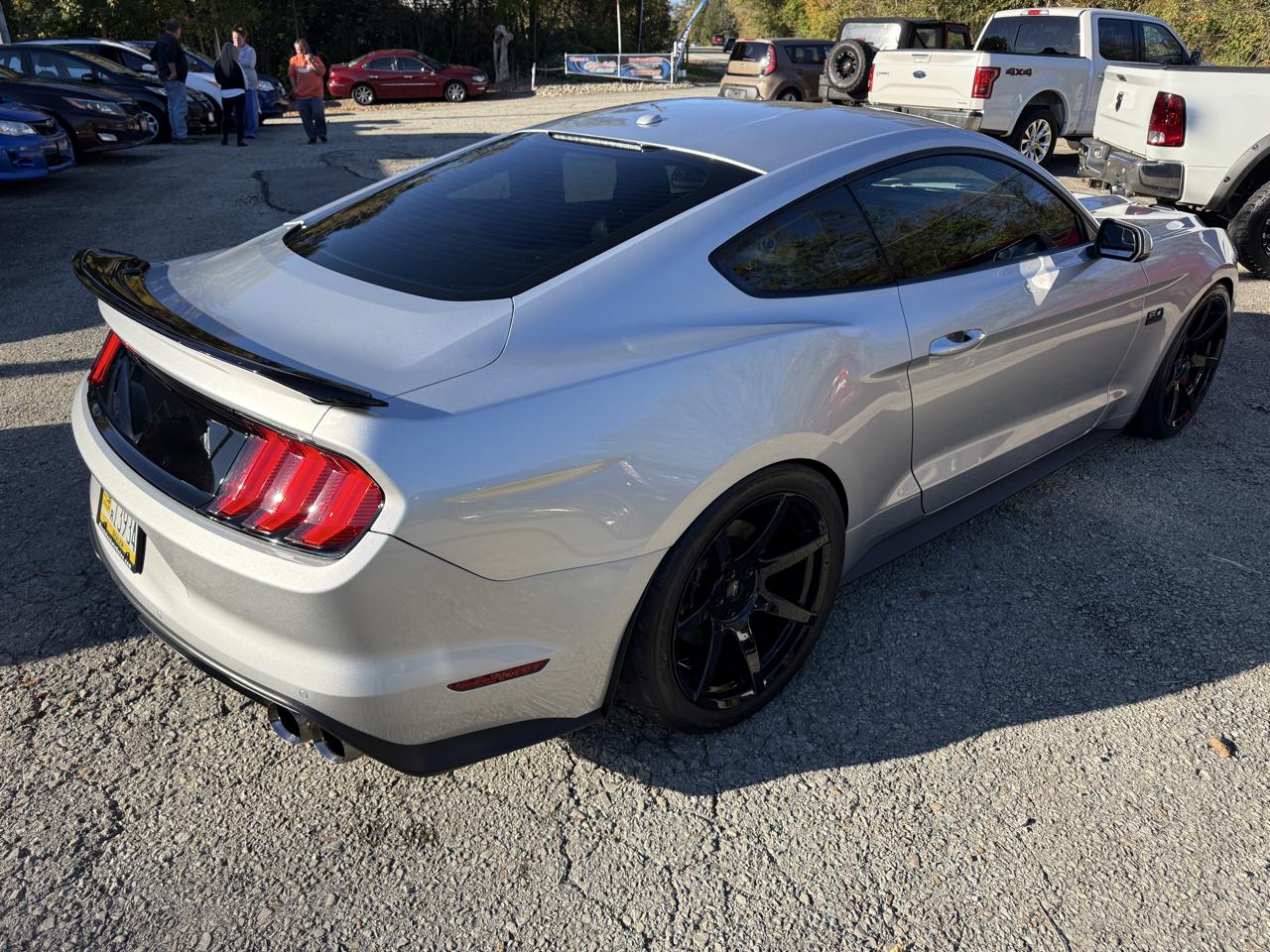 Ford Mustang GT Premium Coupe 2016