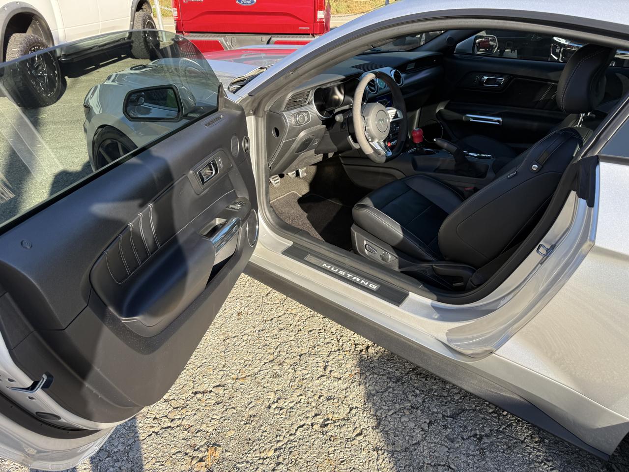 Ford Mustang GT Premium Coupe 2016