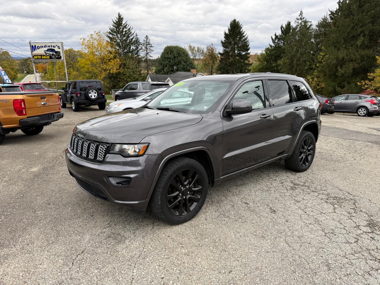 Jeep Grand Cherokee Altitude 4D SUV 4WD 2017