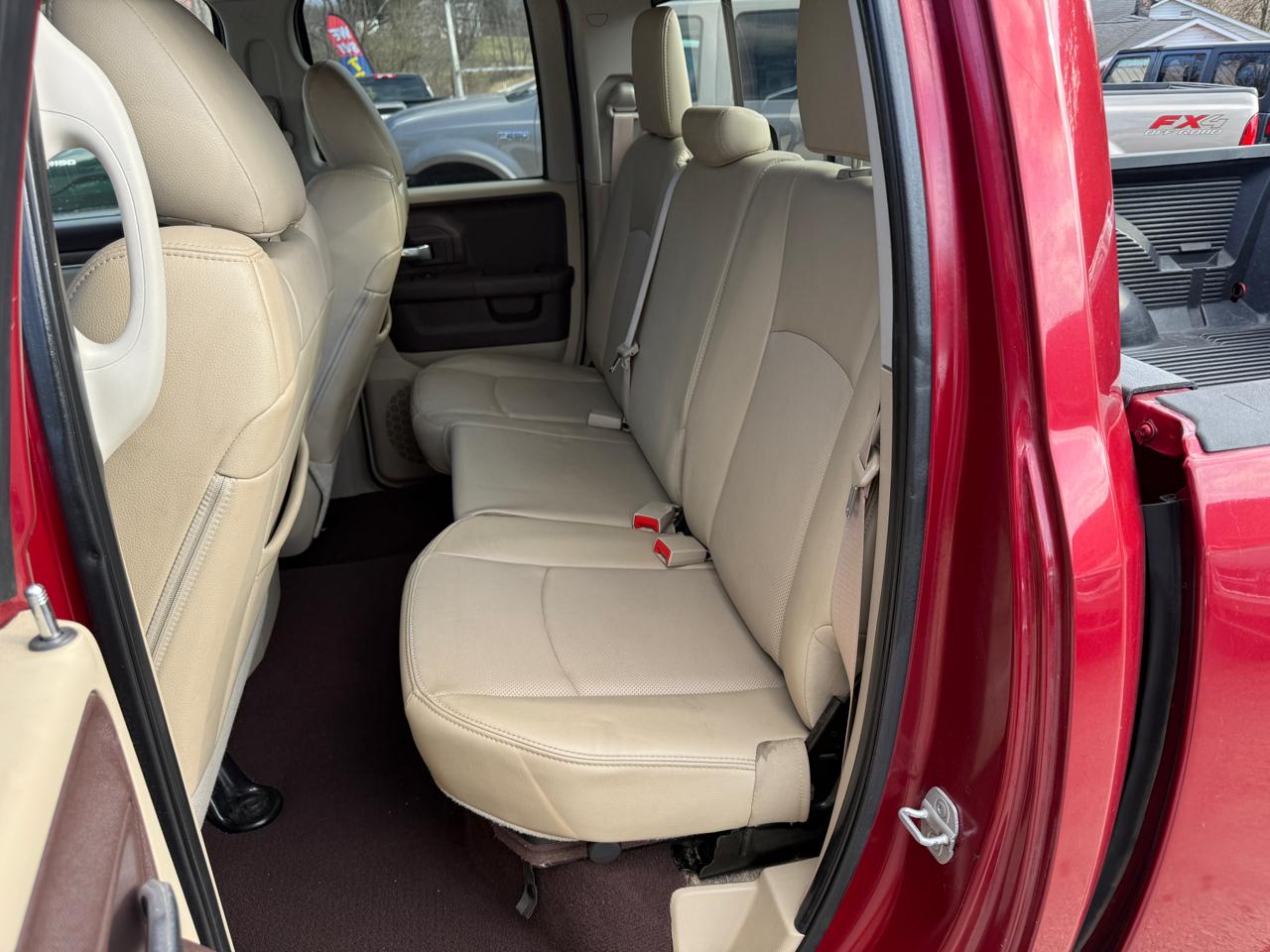 RAM 1500 Laramie Quad Cab 4WD 2013