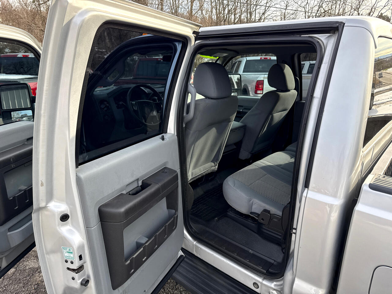 Ford F-350 SD XL Crew Cab Long Bed DRW 4WD 2015