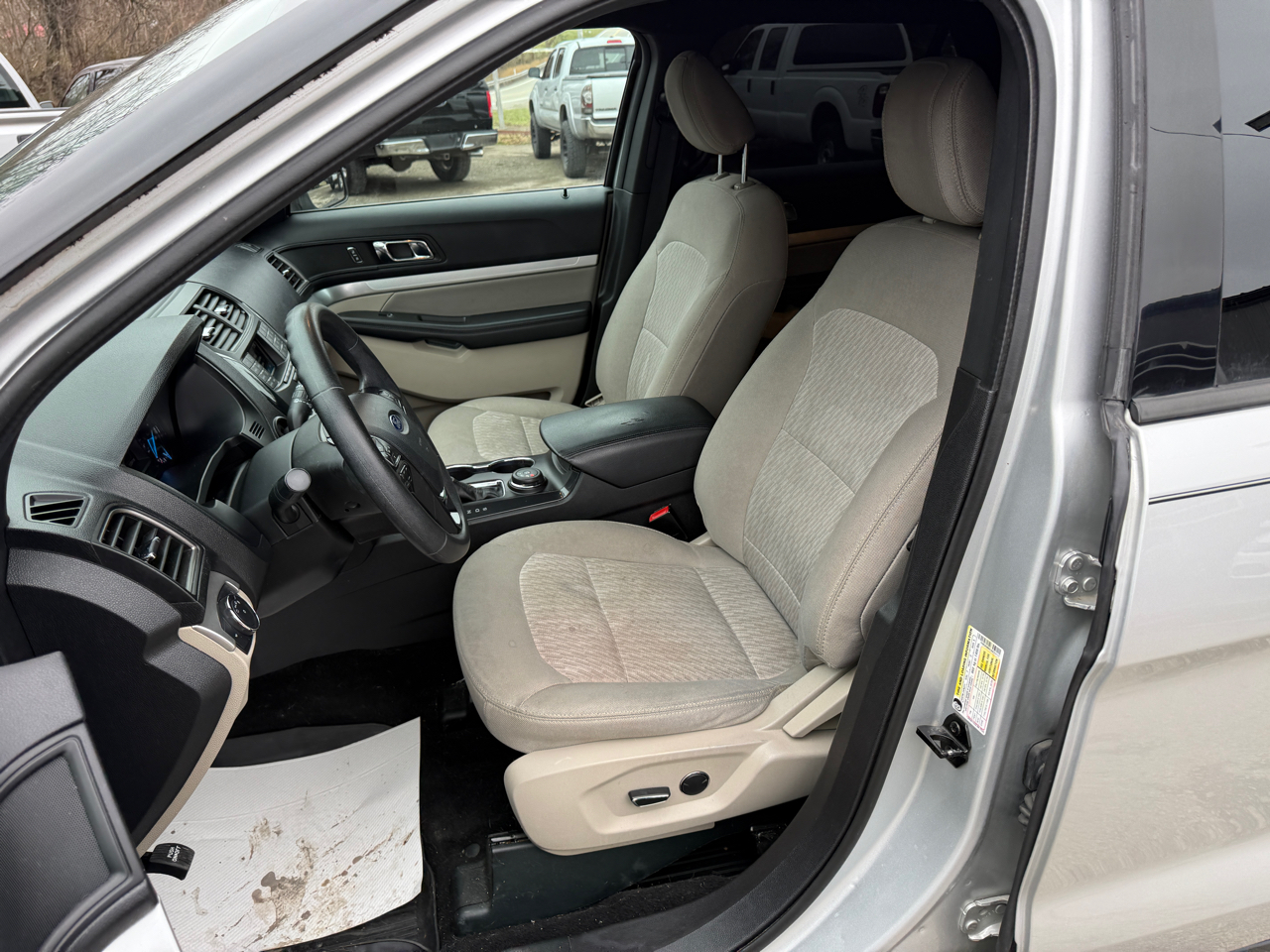 Ford Explorer Base 4WD 2018