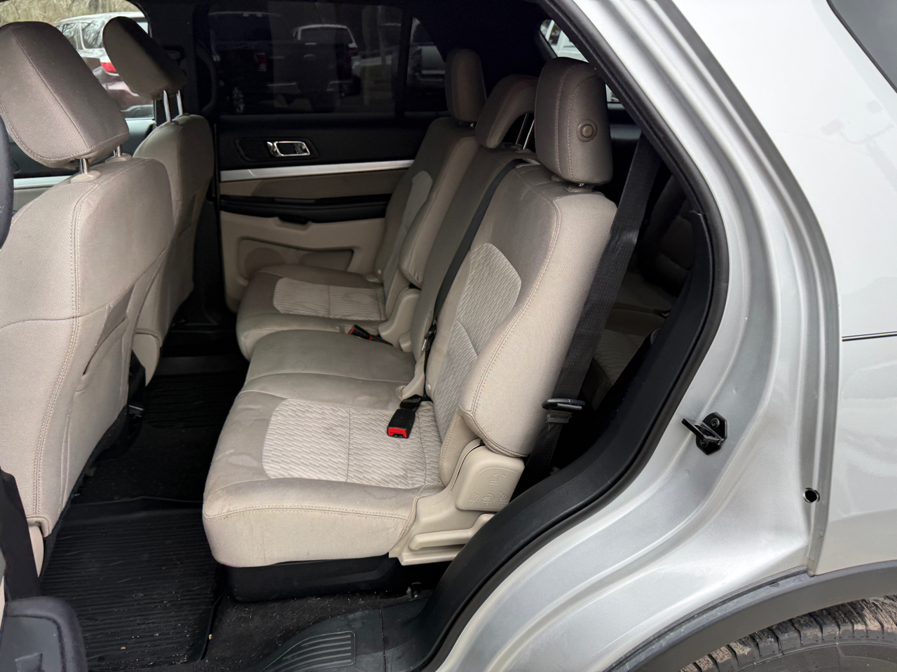 Ford Explorer Base 4WD 2018