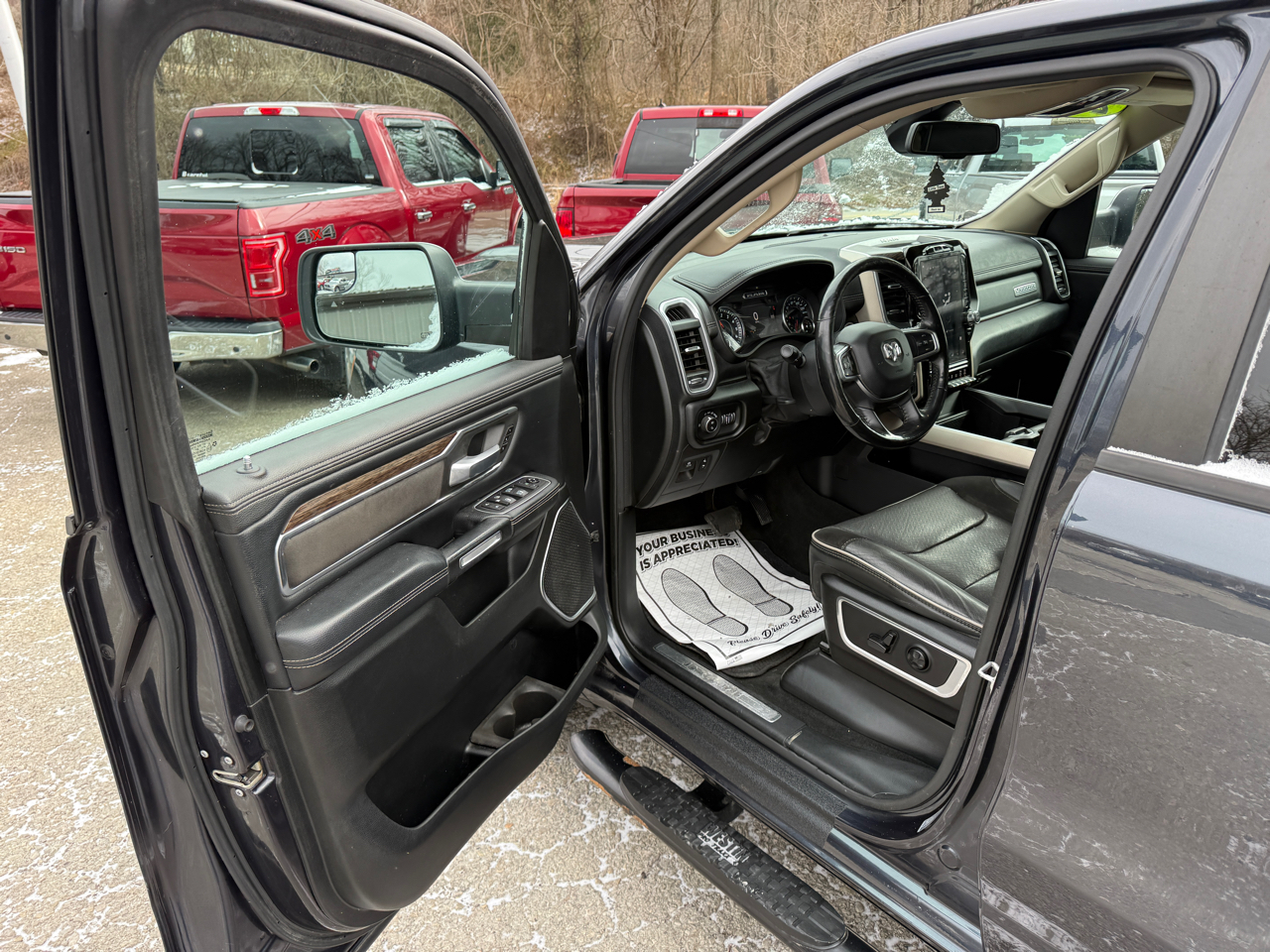 RAM 1500 Laramie Crew Cab SWB 4WD 2020